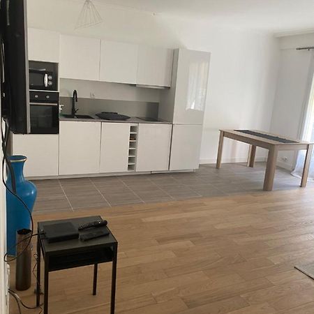 Bel Appartement A Neuilly Sur Seine 92200 Buitenkant foto